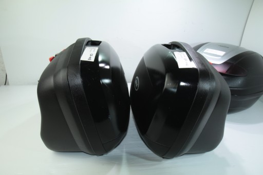 SUZUKI GSF 650 BANDIT 07-08 БОКОВЫЕ ЧЕМОДАНЫ С ЦЕНТРАЛЬНЫМ ЗАМКОМ GIVI