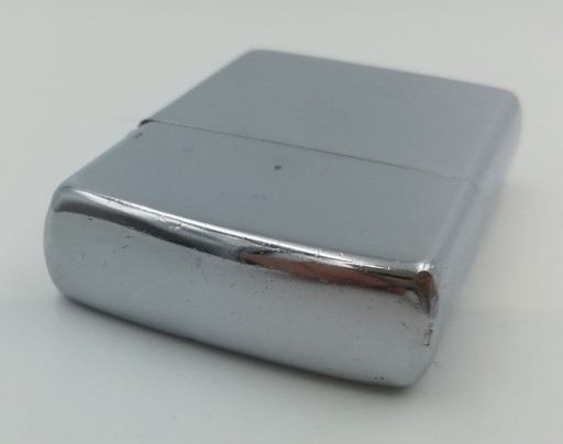 Коллекция старых бензиновых зажигалок Zippo, 1989 г.