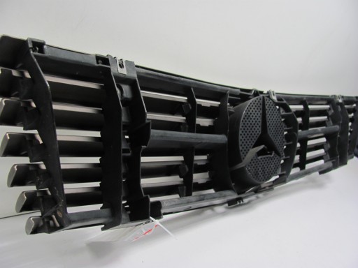 Решетка радиатора Mercedes R129 SL Grill до рестайлинга