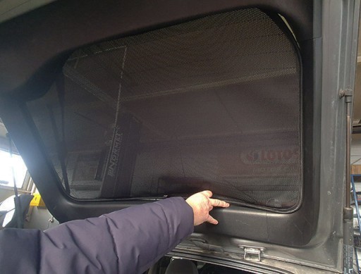 Выделенные шторки TOYOTA PRIUS II XW20 2003-2009 гг.