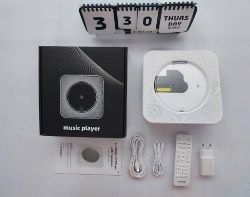 Портативный CD-плеер с Bluetooth-динамиком и радиоприемником