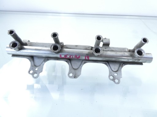 Инжекторная планка VW SEAT AUDI 06J133317M