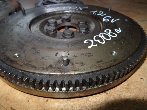 VW FOX 1.2 08' НАЖИМНЫЙ ДИСК СЦЕПЛЕНИЯ 03D105333 #