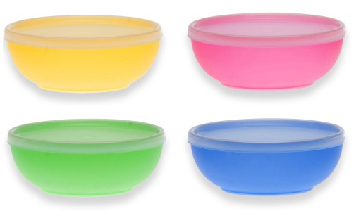 Miseczki plastikowe z pokrywką 14 cm 600 ml 4 szt