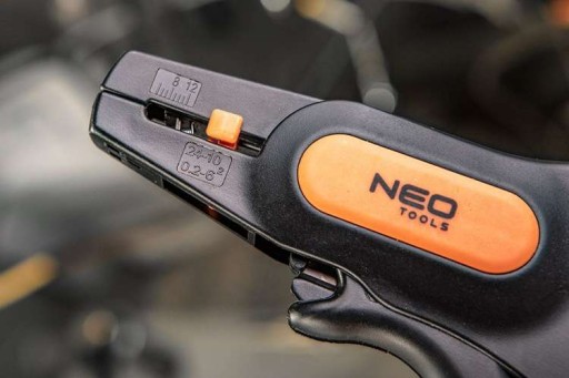 АВТОМАТИЧЕСКИЙ СНЯТНИК ИЗОЛЯЦИИ 195 мм 01-519 NEO