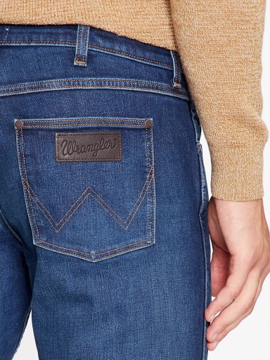 ДЖИНСЫ Wrangler GREENSBORO Green Fuzz BRUSHED 365 WARM WARM W40 L34