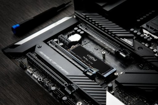Твердотельный накопитель Crucial CT500P5PSSD8 M.2, 500 ГБ, PCI Express 4.0, NVMe