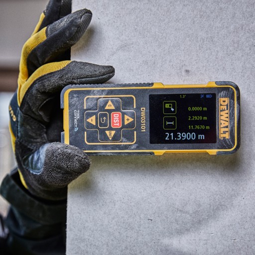 Лазерный дальномер Dewalt DW03101 со степенью защиты IP65, 100 м