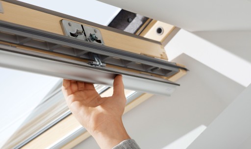 Мансардное окно VELUX GLL 1061 114x140 SK08, тройное остекление