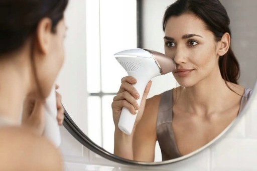 Эпилятор Philips Lumea Prestige с 4 насадками BRI959