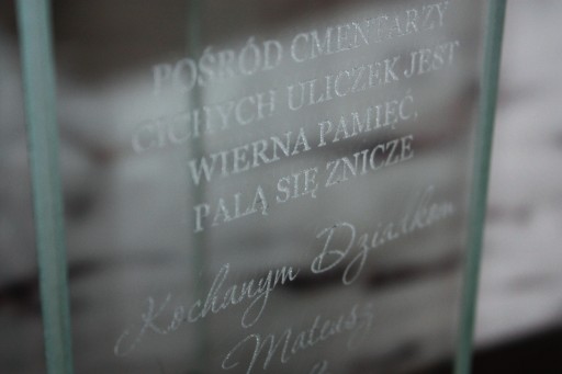 ZNICZ kapliczka z dedykacją GRAWEREM dla Dziadków