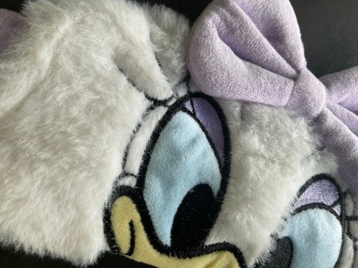 OPASKA NA OCZY MASKA DO SPANIA SNU RELAKSU KACZKA DAISY DISNEY PLUSZOWA