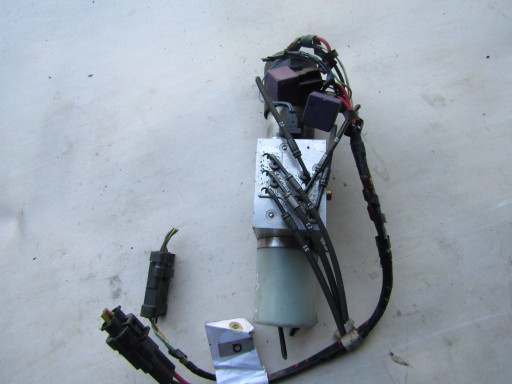 9674392280 НАСОС НА КРЫШЕ PEUGEOT 207 CC 07 12R