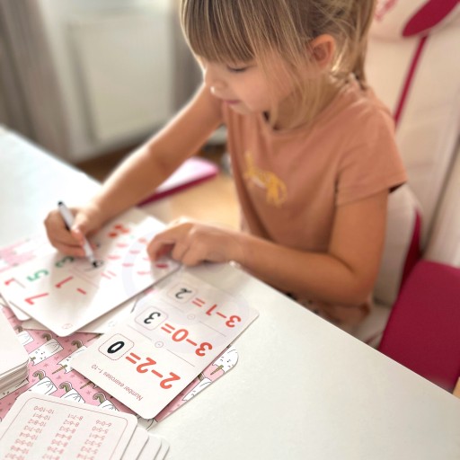 KARTY FISZKI DO NAUKI LICZENIA ŚCIERALNE KARTY EDUKACYJNE MARKER WOOPIE