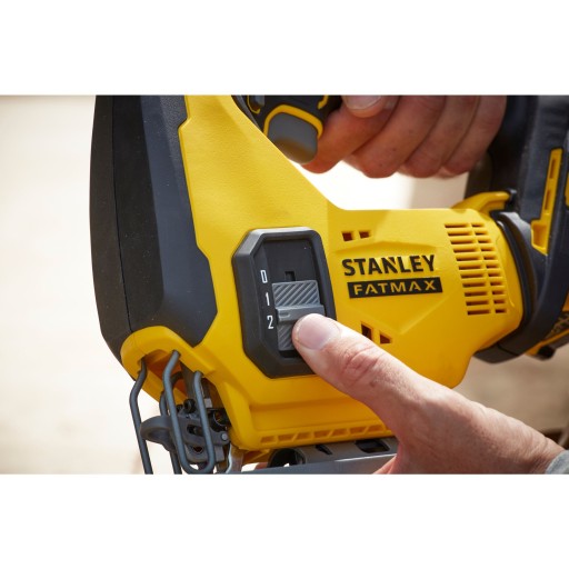 STANLEY V20 WYRZYNARKA 18V bez akum. SFMCS600B