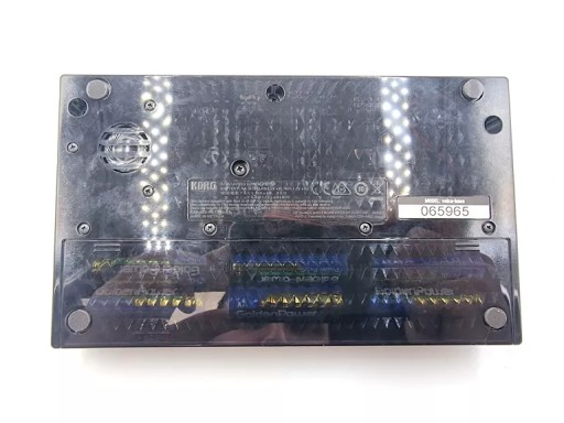 KORG VOLCA-БАС-СИНТЕЗАТОР
