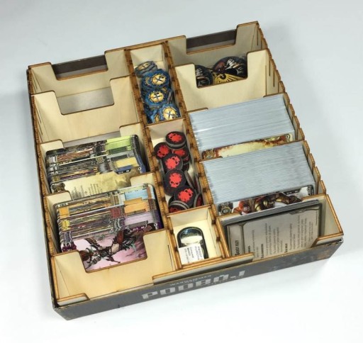 Игровая вставка, подходящая для средних коробок LCG