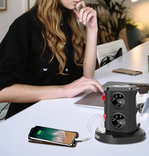 УСТРОЙСТВО ДЛЯ ЗАЩИТЫ ПИТАНИЯ 11в1, 8 РОЗЕТОК + 3 СВЕТОДИОДНЫЕ ЛАМПЫ USB