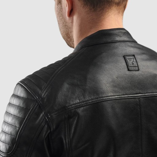 Кожаная мотоциклетная куртка REBELHORN HUNTER II черная XL