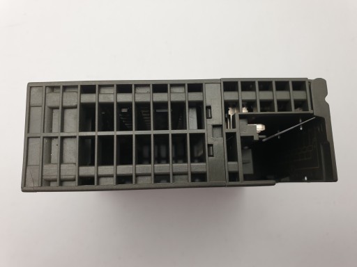 SIEMENS SIMATIC SM322 16xDC24V/0,5A 322-1BH01-0AA0