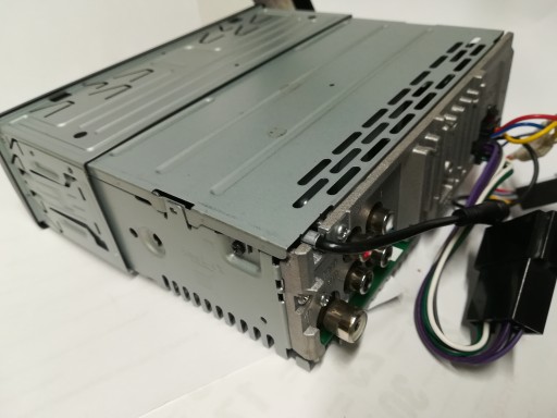 Радиостанция SONY CDX-3201 DAB