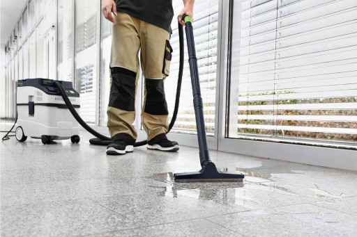 Промышленный пылесос Festool CT 25 мощностью 2200 Вт, бак 25 литров, всасывает воду
