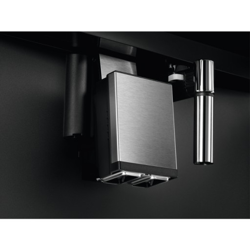 Встраиваемая эспрессо-машина Electrolux KBC85T