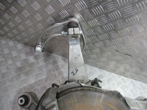 BMW 7 F01 LIFT 4.0D ПРАВЫЙ КУЛАК ТОРМОЗА