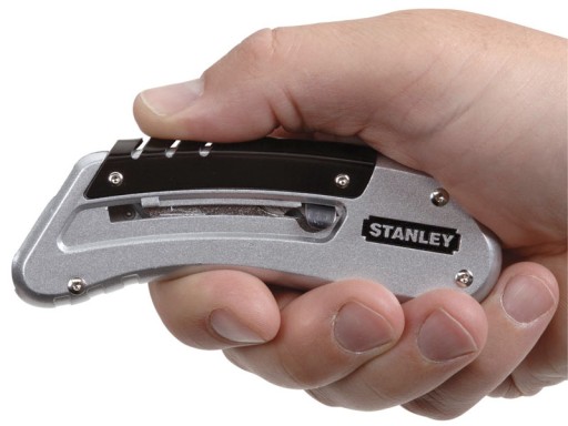 НОЖ С ВЫДВИЖНЫМ ЛЕЗВИЕМ 14 СМ STANLEY
