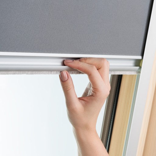 Рулонная штора Blackout 94x118 для окон FAKRO VELUX OPTILIGHT