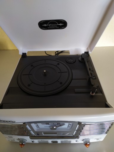 Gramofon radio Trevi CD MP3 USB SD