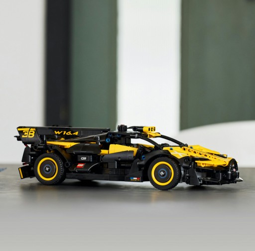 LEGO Technic 42151 Кубики Bugatti Bolide W16 Engine Racer 905