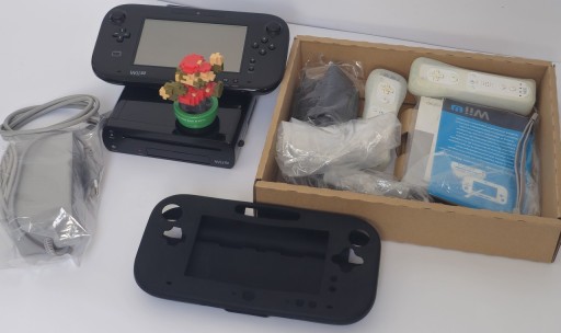 Консоль Nintendo Wii U 32 ГБ Super Mario Maker Premium Pack | Amiibo Mario