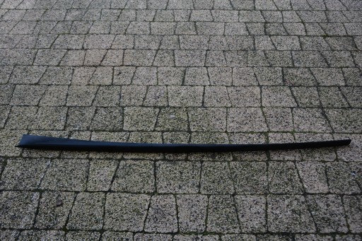 НАКЛАДКА НА ОКНЕ ЛЕВАЯ GOLF 7 5G0854327B