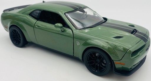 DODGE Challenger SRT Hellcat 1:24 Motormax 79350 зеленый
