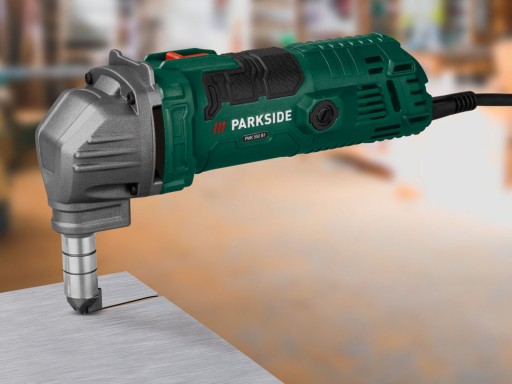 ЭЛЕКТРИЧЕСКИЕ НОЖНИЦЫ ДЛЯ ЛИСТА PARKSIDE PMK 550 B1