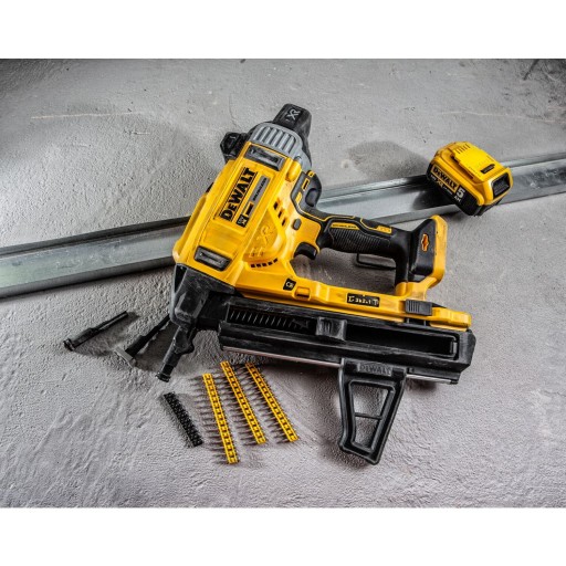 DCN890P2 DEWALT УТВЕРДИТЕЛЬ ДЛЯ БЕТОНА 2x5 Ач В ЧЕМОДАНЕ