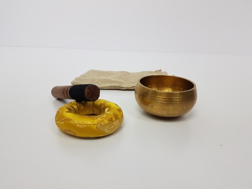 Тибетская поющая чаша, ручная ковка, подставка с дубинкой и подушкой для йоги.