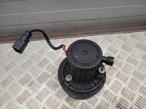 Audi A8 S8 D4 4H 06E906601 Pompy powietrza wtórnego OEM