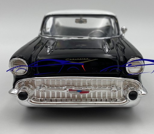 Chevrolet Bel Air 1957 1:24 черный Motormax 73228