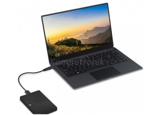 Портативный накопитель Seagate Expansion USB 3.0 емкостью 2 ТБ, черный