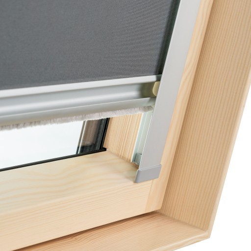 Рулонная штора Blackout 94x118 для окон FAKRO VELUX OPTILIGHT