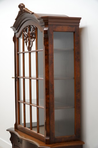 BAROQUE WALNUT буфет-витрина h198x112x45см