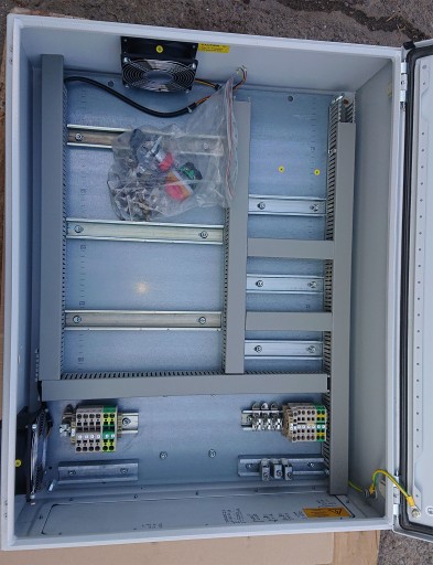 Шкаф управления Rittal AE 1076.500 600х760х210мм