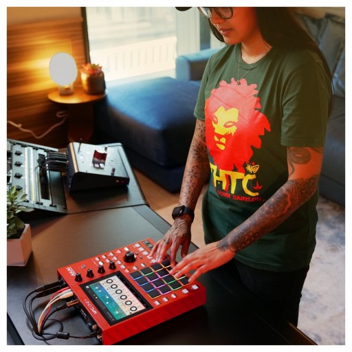 AKAI MPC ONE+ — Рабочая станция