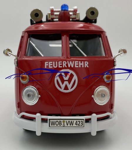 Пожарная машина VW Type 2 T1 1:24 Motormax 79564