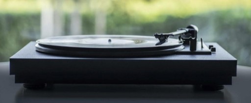 PRO-JECT A1 BLACK AUTOMATIC OM10 Проигрыватель проигрывателя