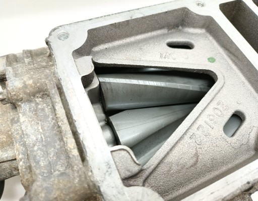 КОМПРЕССОР MERCEDES W203 C180 КОМПРЕССОР 1.8 A1110900980