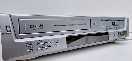 Комбинированный видео- и DVD-магнитофон Magnum VCR 3300