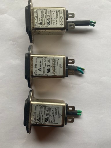 Противопомеховый фильтр EMI 250В 10А с розеткой